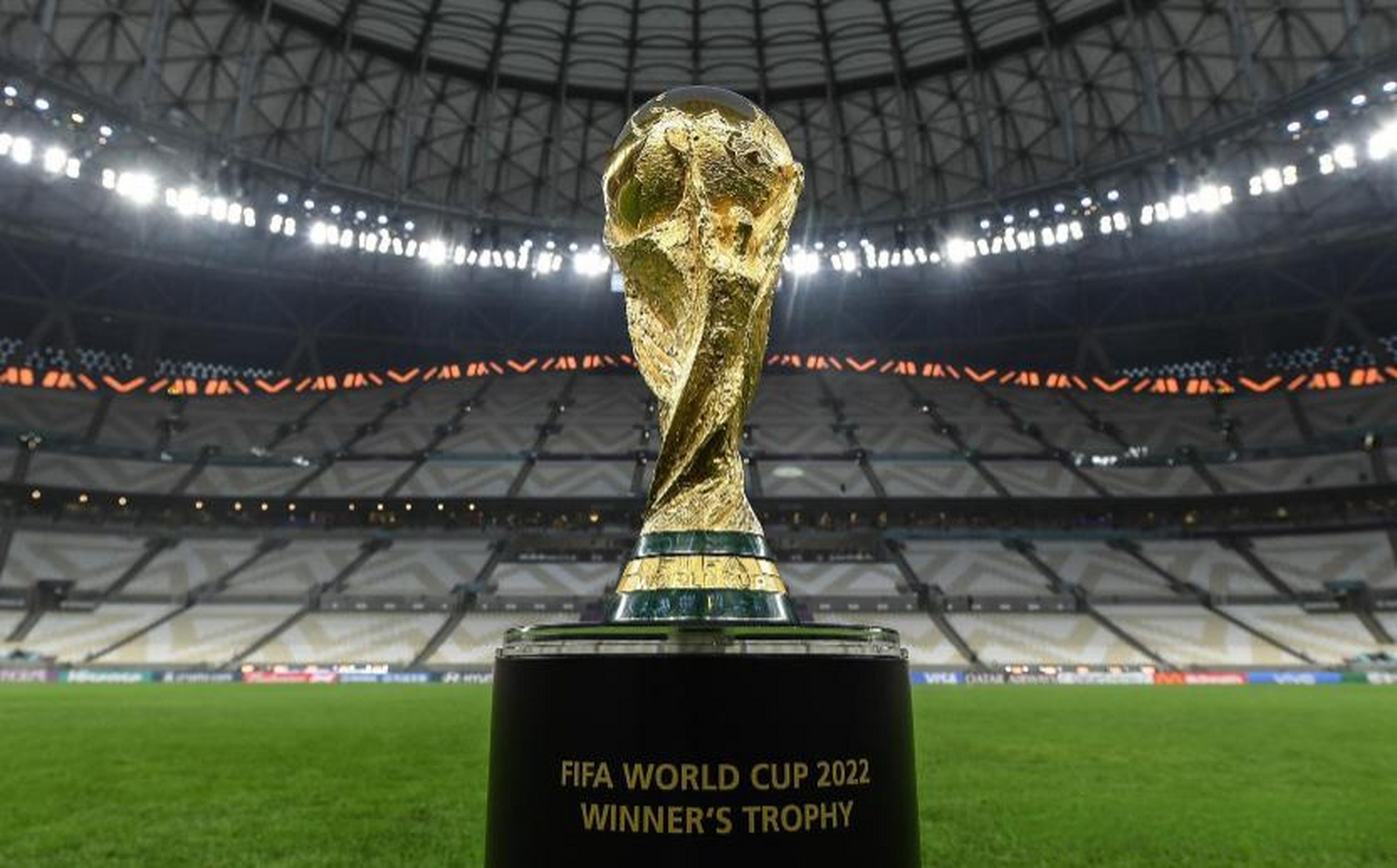 以稳健的 以稳健的